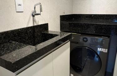 Apartment 402 withoeft - Foto 9