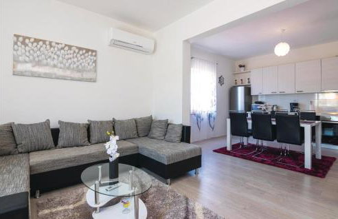 Five-Bedroom Holiday Home In Gorica - Foto 30