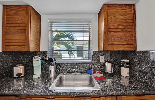 WAVES ON DESOTO - Photo 14