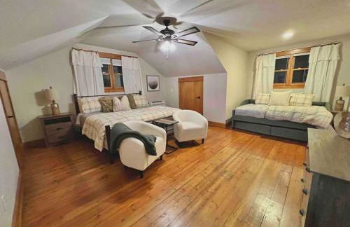 Golden Acres Ranch Hot Tub+Gameroom+Creek & wifi - Foto 29