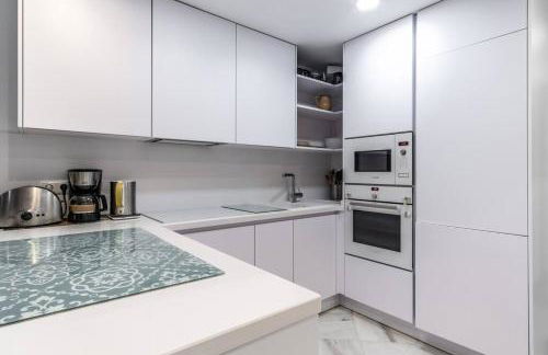 1st line exclusive apt in heart of the Golden Mile - Foto 18