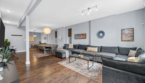 The Modern Family Retreat ABODEbucks - Foto 3