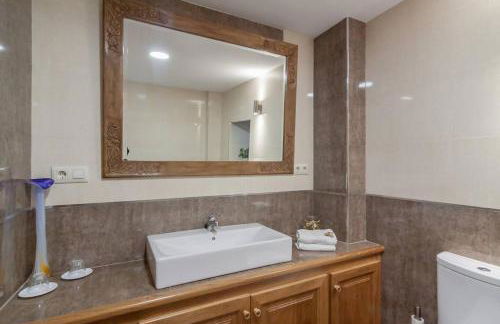 La Casona de la Bisa en Villanueva de Colombres - Foto 40