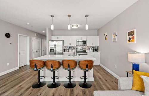 Unit 31 1BR with Den Office Space Long-term stays - Foto 2