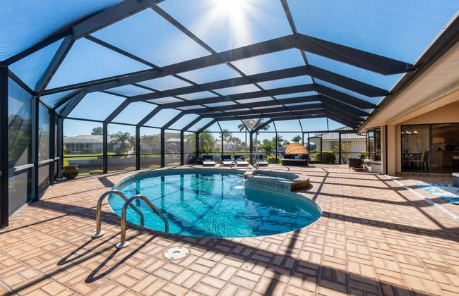 Waterfront Villa With Heated Pool Spa - Foto 5