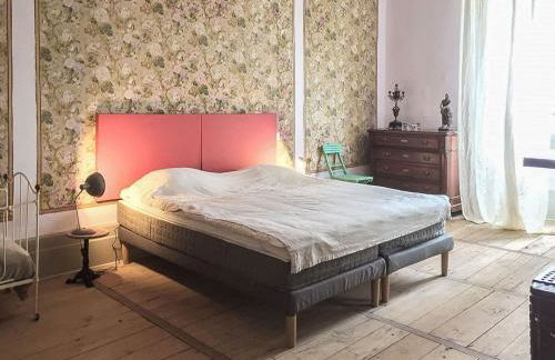 Historic Mansion by River Cénevières - Foto 5