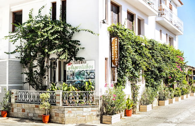 Asprolithos Studios - Foto 1