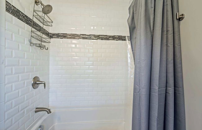 Tranquil Tides Home for 8! - Photo 14