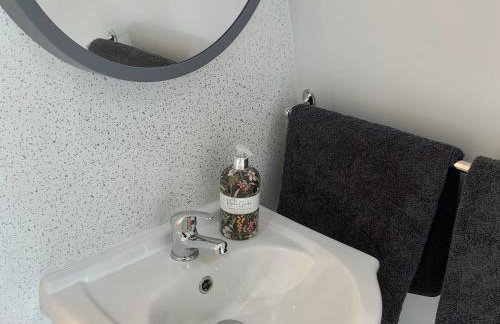 Waterpump Pod for 2 adults with ensuite in the Suffolk Countryside - Photo 20