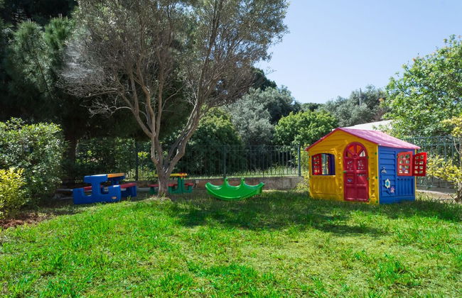 Family House near the Beach - Photo 39