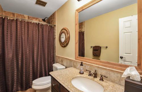 Utopia End-Unit Townhome On the 18th Hole Pool Table Fun Porch with Great Views - Foto 10