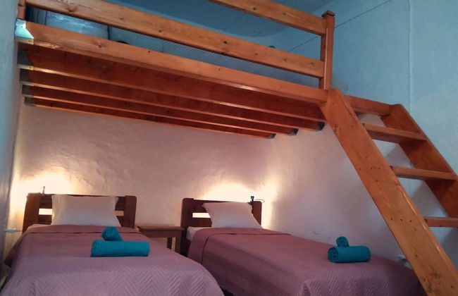 Stunning House - Sleeps 11, Terrace & Sea View - Foto 5