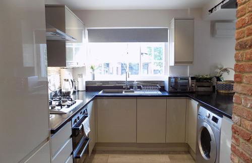 Three-Time Award Winning 1700's Grd 2 listed cottage near Stonehenge - Foto 8