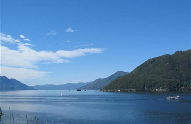 Vista di Maccagno Fantastico Pool - Foto 23