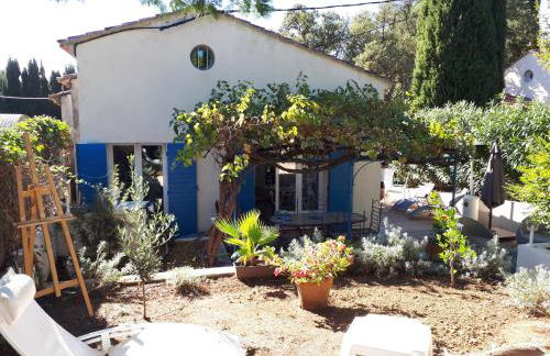 Bormes les Mimosas, Hameau de Cabasson, à 400m de la mer et du fort de Bregançon, Villa classée 3 étoiles, de 2 à 8 personnes - Foto 1