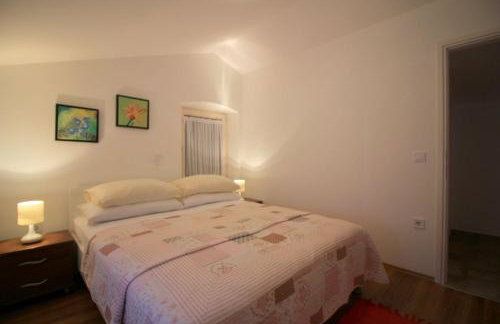 Authentisches Steinhaus mit Garten, Grill, Spielplatz, Trampolin - Foto 20