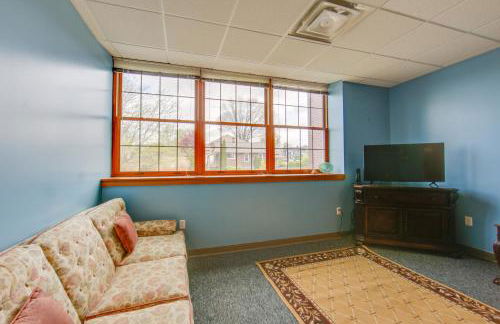 Conference Center and Pond New Kensington Apartment - Foto 4