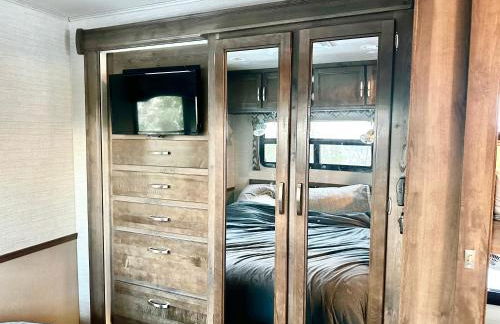 Farmhouse RV - Sunset Pergola - Fire Pit - Views - Foto 57