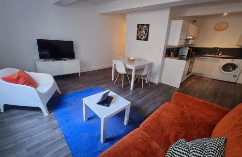 Les Arènes, 1 à 6 personnes en centre ville - Foto 13