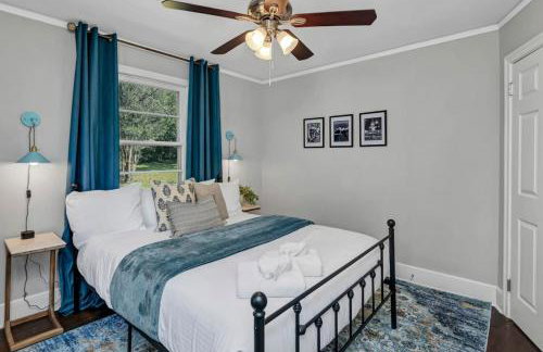 The Duke - Pet Friendly - Photo 19
