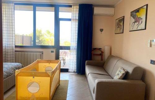 Flowers & garden apartment con vista lago - Foto 12