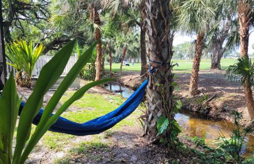 Remodeled 4BR Pool Home/IMG Golf View/Near Beaches - Photo 27