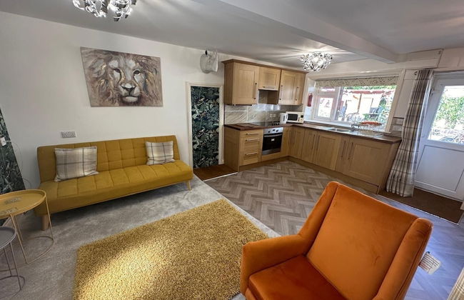 Cottinghamdetachedprop/kingbed/tv/wifi - Foto 8