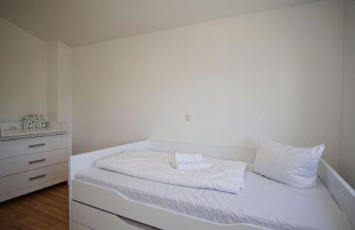 mit Meerblick und Balkon, strandnah, gratis Nutzung vom AHOI Erlebnisbad und Sauna in Sellin - Meeresblick FeWo 51 - Foto 21