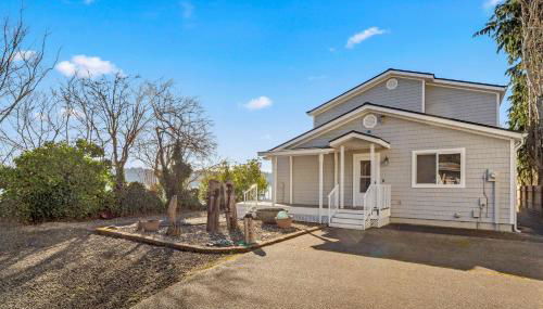 Belfair Beach House - Photo 3