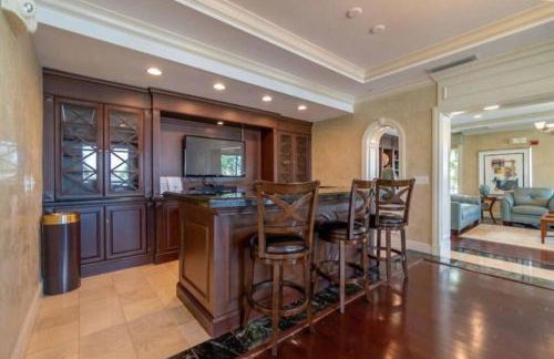 Turnkey Tranquility with Marina & Intercoastal views - Foto 23