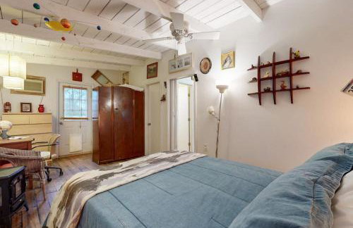 Cozy Dog-Friendly House Near Water with Enclosed Yard, Grill, & Equipped Kitchen - Photo 17