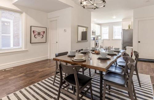 Ann Avenue Modern 3BR Home, Near Downtown with Free Parking - Photo 19