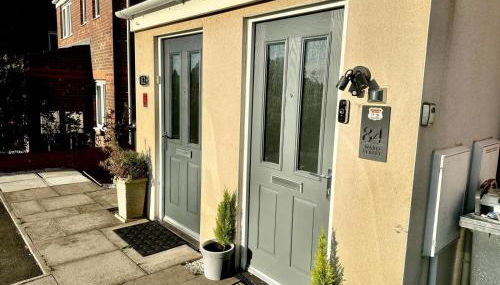 Luxurious Wolverhampton Retreat with 4 Bedrooms - Foto 1