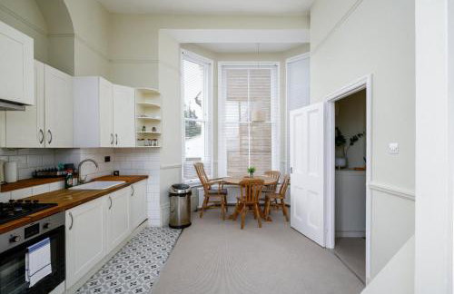 GuestReady - Charming Loft Apartment in Chiswick - Foto 18