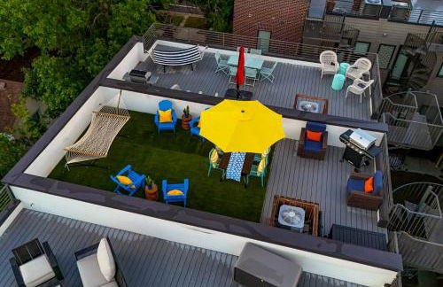 Million Dollar Rooftop MTN Views -2 King Beds-DT Golden - Photo 32