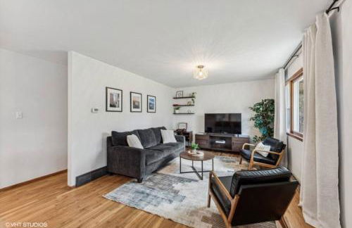 Blocks to Town, Game Room, Firepit, Huge Backyard - Photo 33