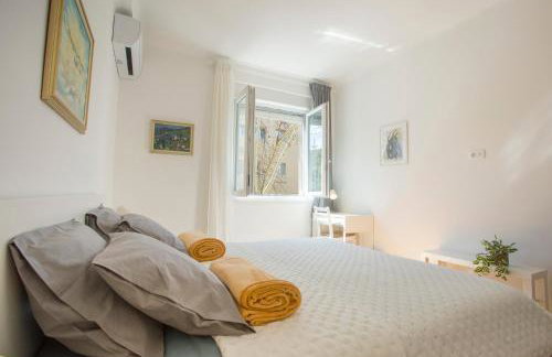 L&S Superior Apartment with Balcony near Old Town and Bačvice Beach - Photo 12