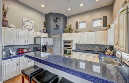 Marina Escape-Lake-Family-Fishing-Casino - Photo 11