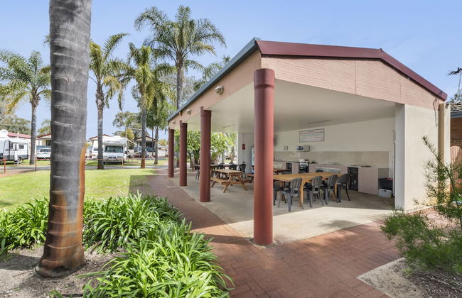 Central Caravan Park - Photo 28