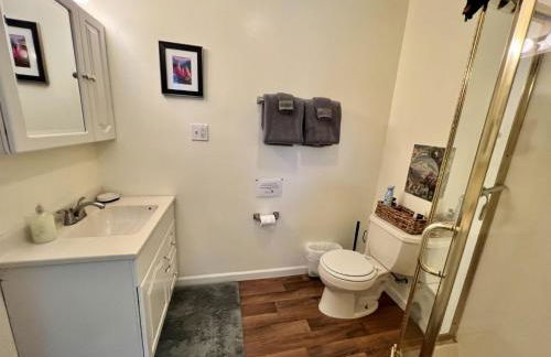 Denali National Park 2 King Bedroom Hideaway with Amazing Views - Photo 11