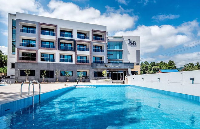 JnB Family Hotel - Photo 1