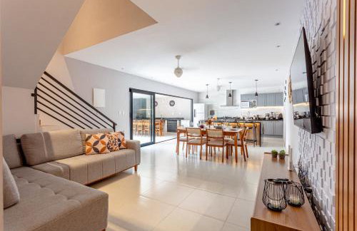 Casa em Paraty com 4 Suítes, Piscina e Churrasqueira Próximo Praias - Foto 2