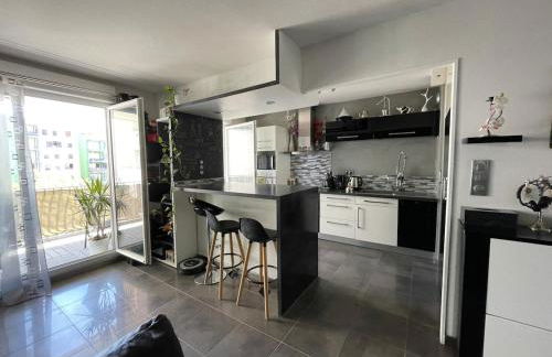 « Le lumineux » proche tramway/centre Montpellier - Photo 20