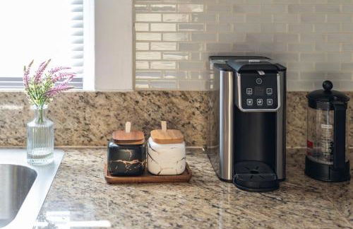 New home, 17 min to NYC, 5 min to MetLife Stadium - Foto 12