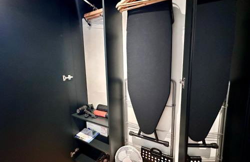 New studio apartment - minutes walk to Cathedral - Foto 21