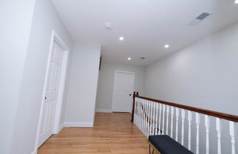 Modern Luxury Home With Fireplace & Game-Room - Foto 20