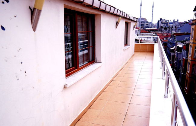 Sheriff Residence - Photo 60