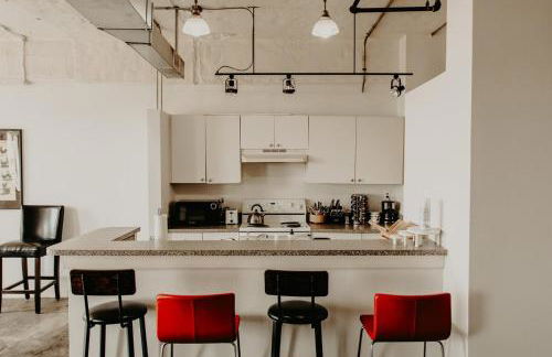 The Downtown Industrial Loft - Foto 20