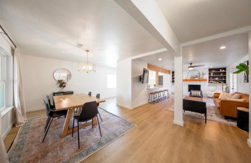 LUX ~Pet Friendly Richardson 3 bedroom 1 story Home~ - Foto 13