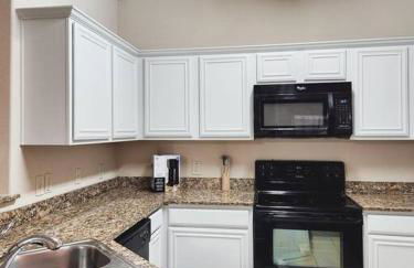 Townhouse near AT&T stadium, Six Flags & Epic Waterpark - Foto 18